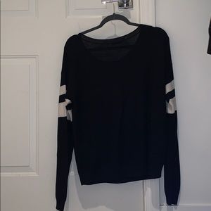 TNA (aritzia) long sleeve thin sweater